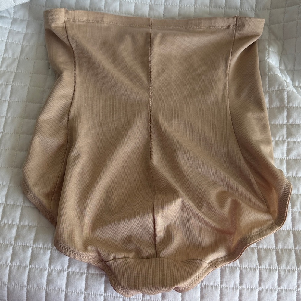Cupid Women’s shaper - Picture 3 of 3